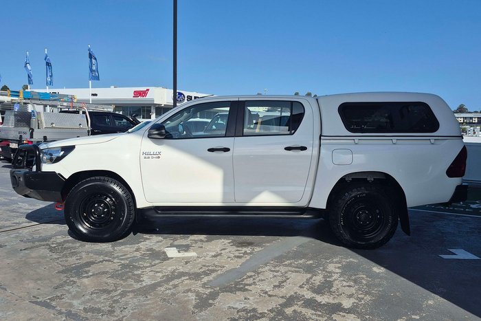2018 Toyota Hilux SR