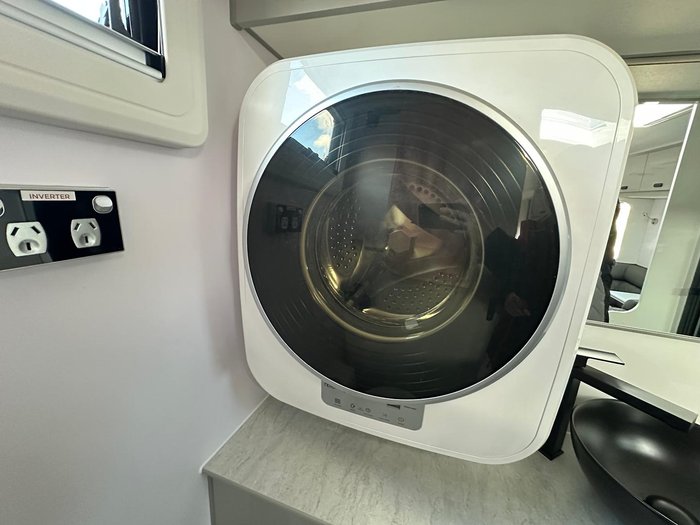 2025 JB Caravans Gator X 17'10 Fd