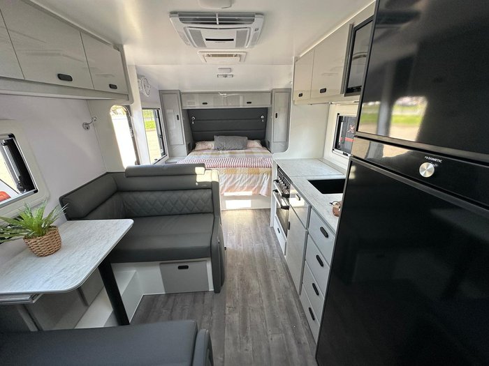 2025 JB Caravans Gator X 17'10 Fd