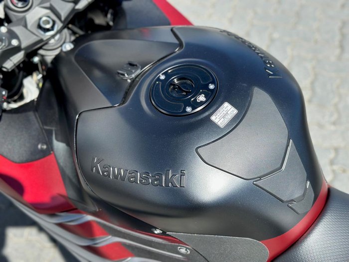2024 Kawasaki Ninja ZX-14R ABS Special Edition (ZX1400J) Ninja Red