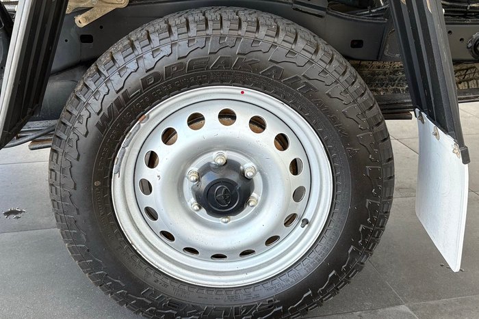 2021 Toyota Hilux SR