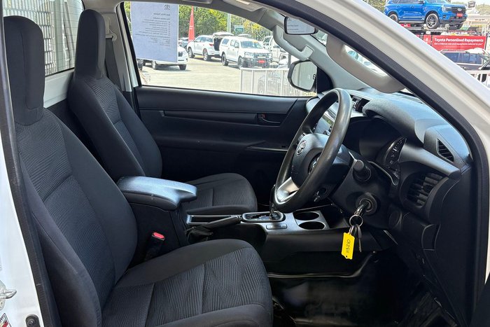 2021 Toyota Hilux SR