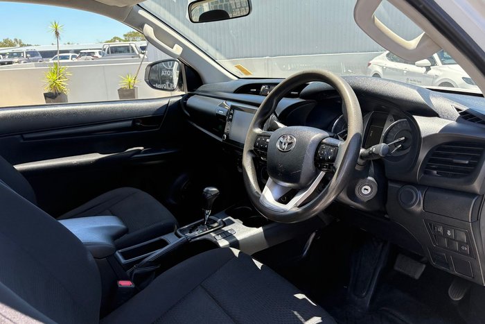 2021 Toyota Hilux SR