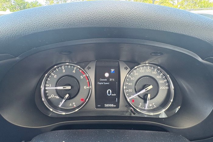 2021 Toyota Hilux SR