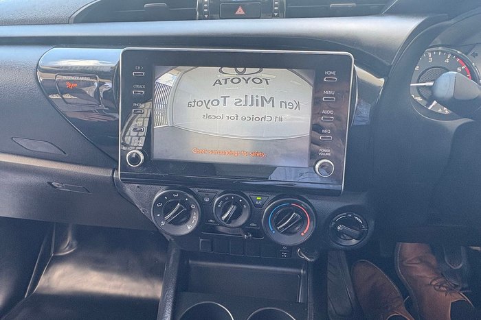 2021 Toyota Hilux SR