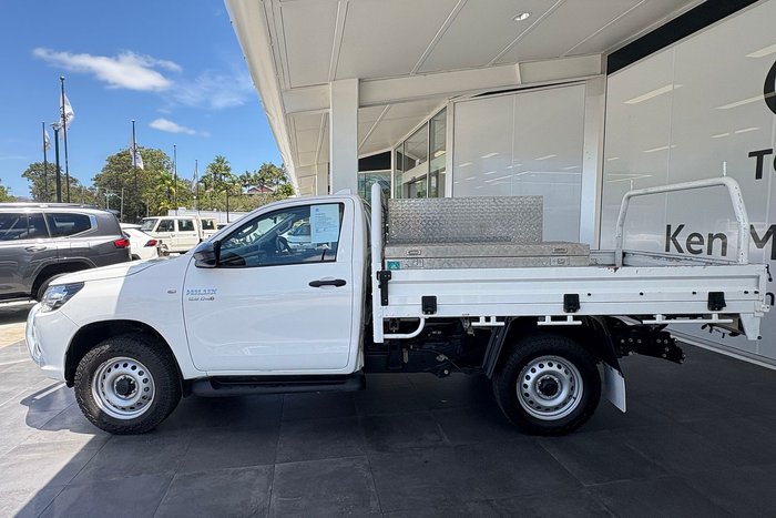 2021 Toyota Hilux SR