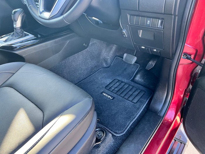 2021 Isuzu D-MAX X-TERRAIN MY21 4X4 Dual Range Magnetic Red