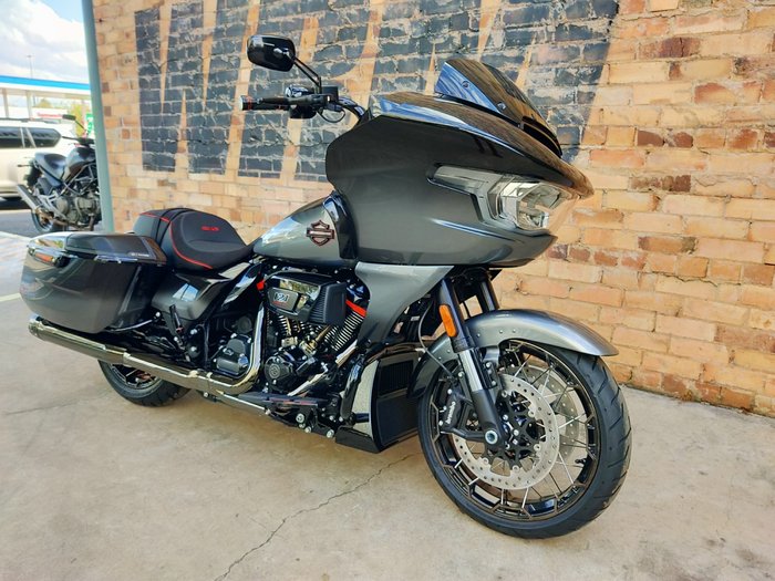 2025 HARLEY-DAVIDSON CVO ROAD GLIDE 121 (FLTRXSE) ROAD RAVEN FADE