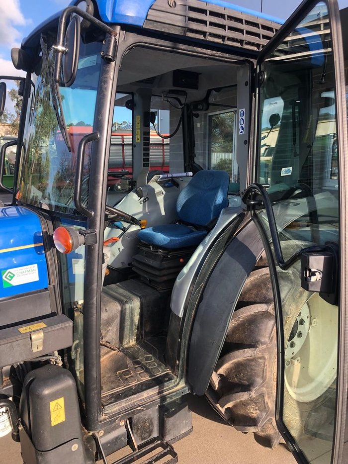 0 New Holland T4.95F Narrow Cab Tractor 97Hp 1329 Hours