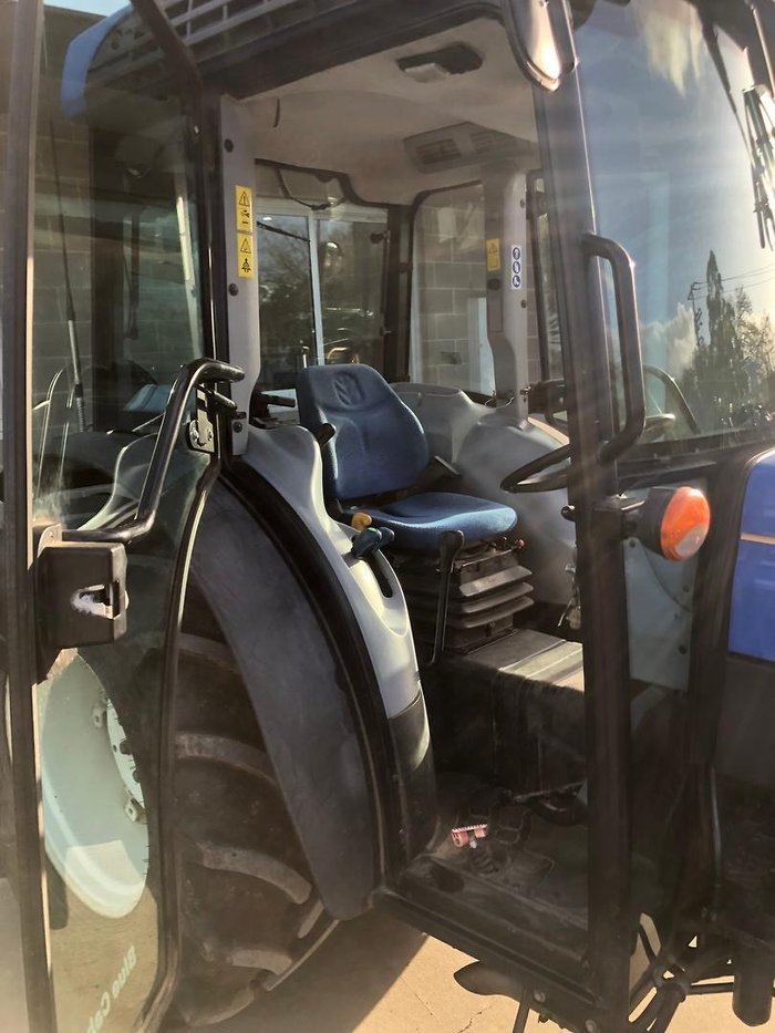 0 New Holland T4.95F Narrow Cab Tractor 97Hp 1329 Hours