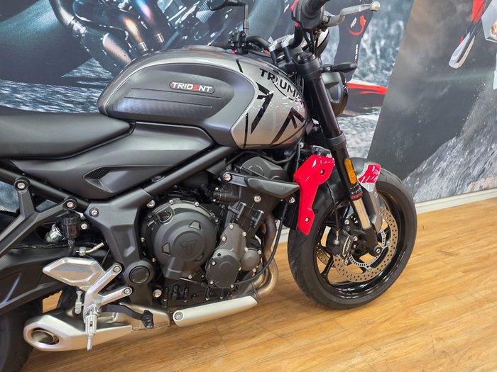 2021 Triumph TRIDENT 660 SILVER