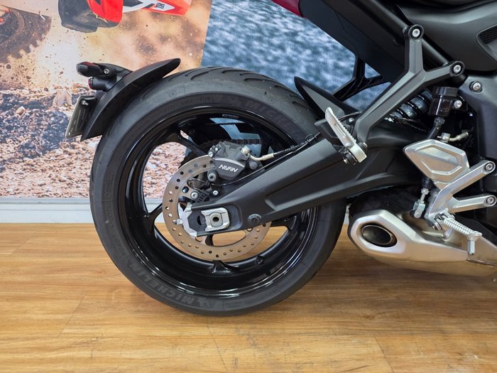2021 Triumph TRIDENT 660 SILVER