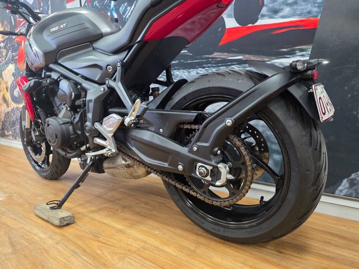 2021 Triumph TRIDENT 660 SILVER
