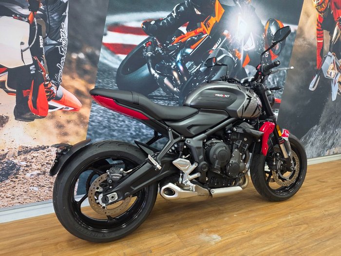 2021 Triumph TRIDENT 660 SILVER