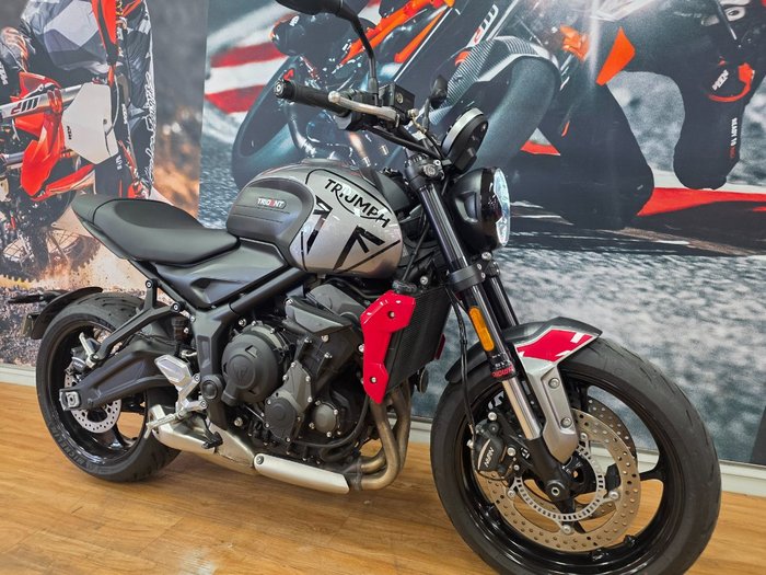 2021 Triumph TRIDENT 660 SILVER