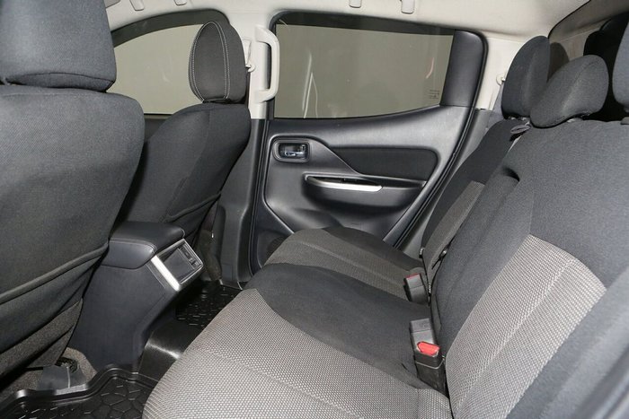 2023 Mitsubishi Triton GLS