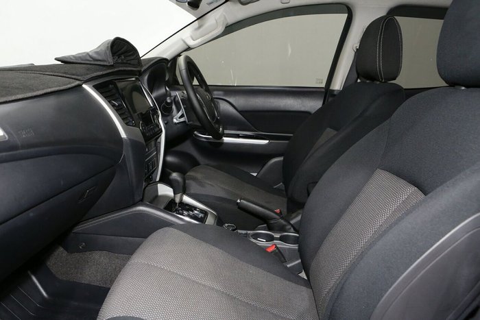 2023 Mitsubishi Triton GLS