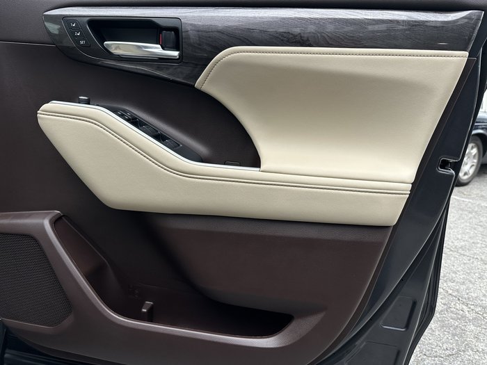 2023 Toyota Kluger Grande