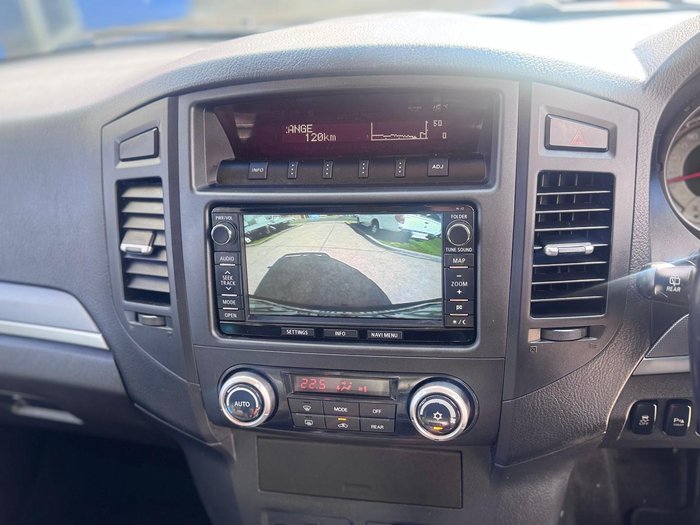 2013 Mitsubishi Pajero VR-X NW MY14 4X4 Graphite Grey