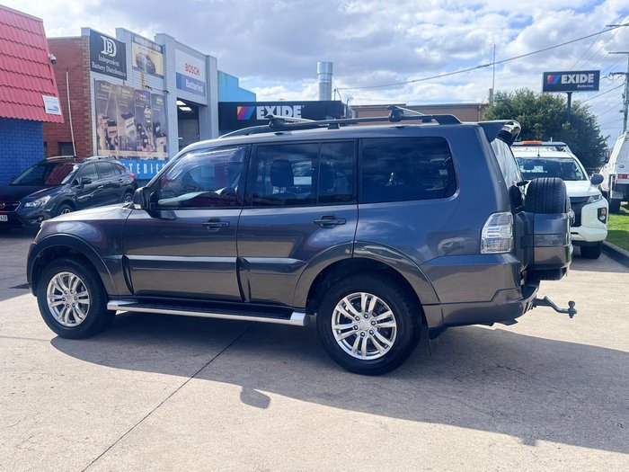 2013 Mitsubishi Pajero VR-X NW MY14 4X4 Graphite Grey