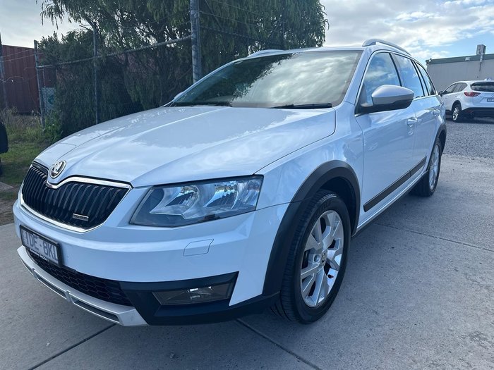 2015 SKODA Octavia Scout Premium 132TSI NE MY15 4X4 Candy White
