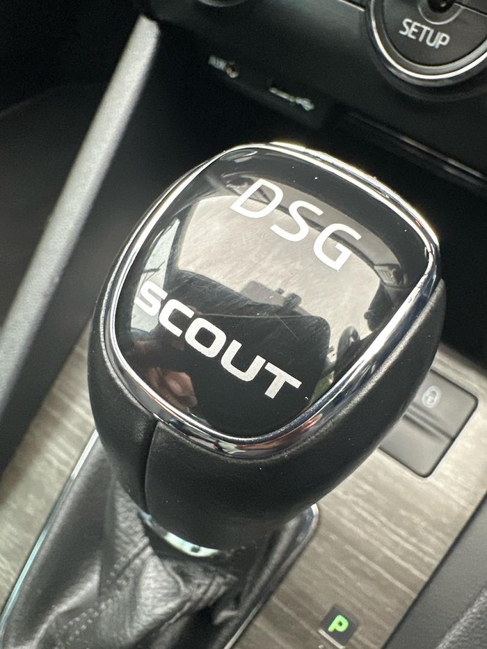 2015 SKODA Octavia Scout Premium 132TSI NE MY15 4X4 Candy White