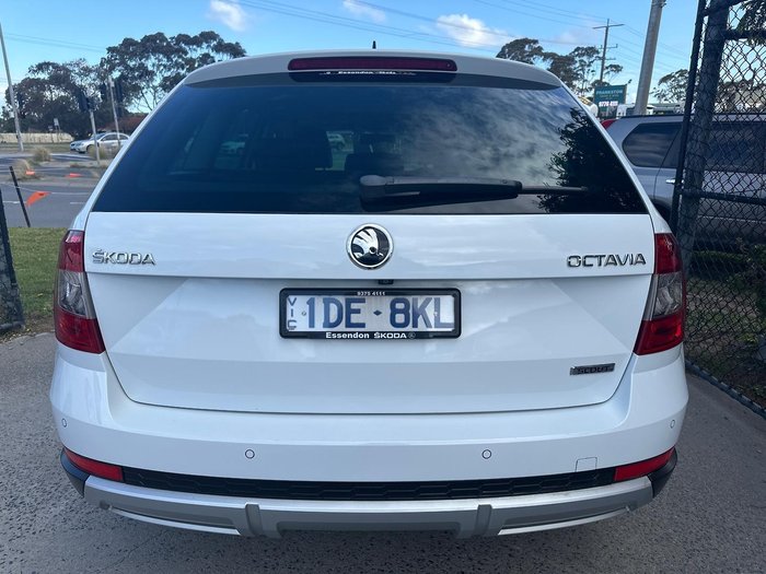 2015 SKODA Octavia Scout Premium 132TSI NE MY15 4X4 Candy White