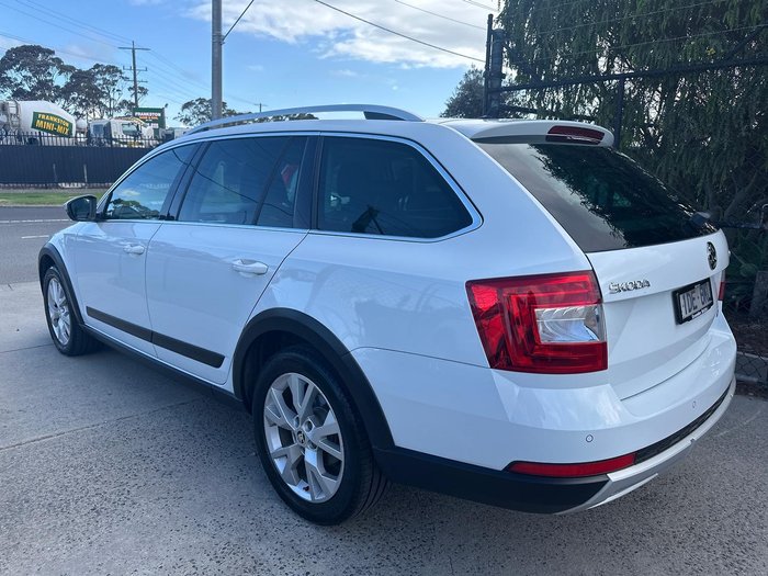 2015 SKODA Octavia Scout Premium 132TSI NE MY15 4X4 Candy White