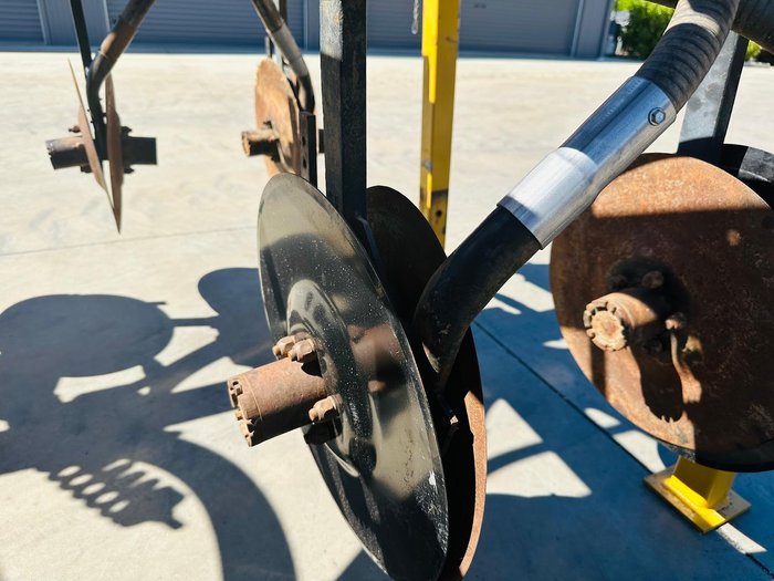 0 SERAFIN ULTISOW 8M ATPL LINKAGE BAR WITH 32 ROWS USED YELLOW