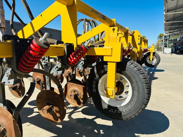 0 SERAFIN ULTISOW 8M ATPL LINKAGE BAR WITH 32 ROWS USED YELLOW