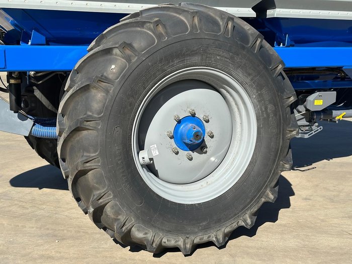 0 Gason 176Rt2-Ct2-6Vrt-Apollo Broadacre Air Seeder Used BLUE