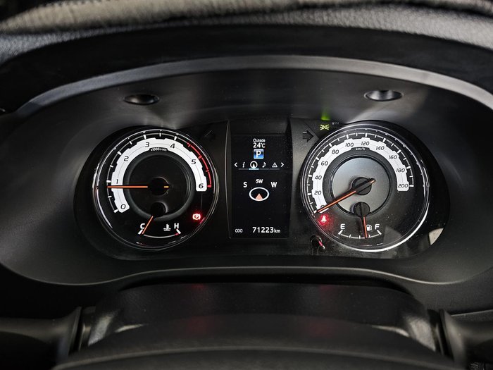 2018 Toyota Hilux Rogue GUN126R 4X4 Dual Range White