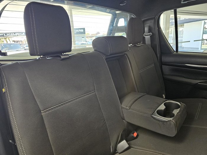 2018 Toyota Hilux Rogue GUN126R 4X4 Dual Range White