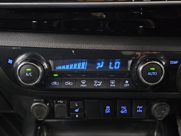 2018 Toyota Hilux Rogue GUN126R 4X4 Dual Range White