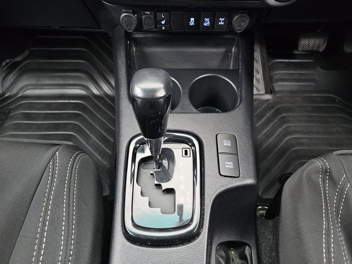 2018 Toyota Hilux Rogue GUN126R 4X4 Dual Range White