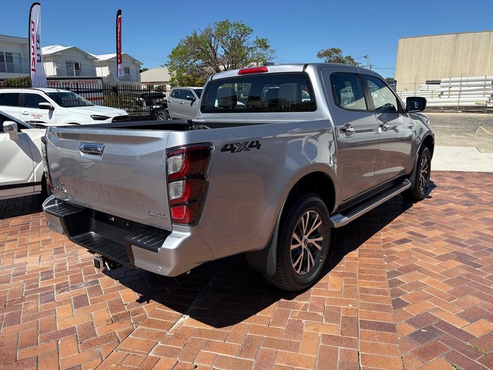 2025 Isuzu D-MAX LS-U