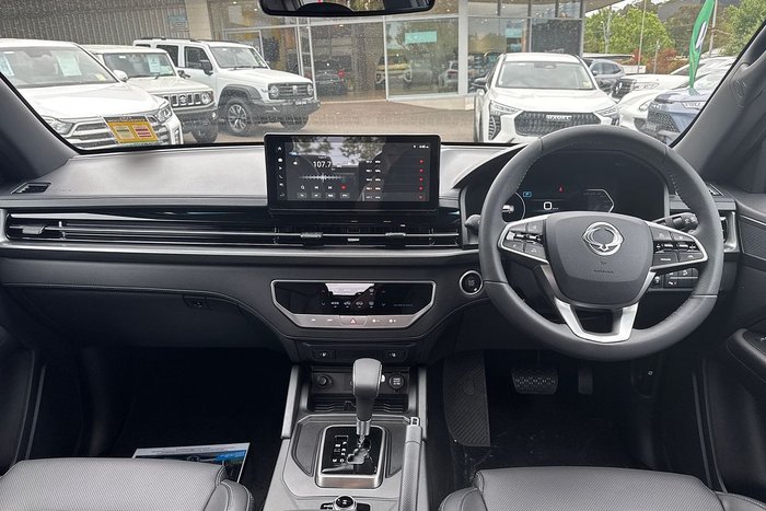 2025 KGM MUSSO ADVANCE