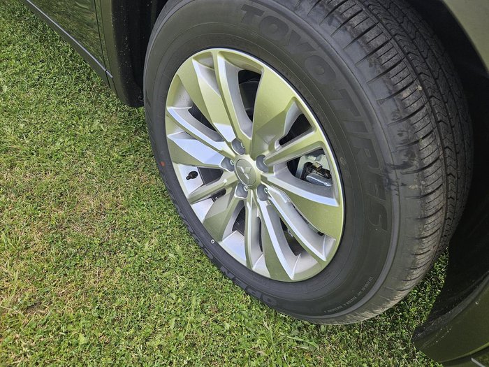 2025 Mitsubishi Outlander ES ZM MY24 Graphite Grey