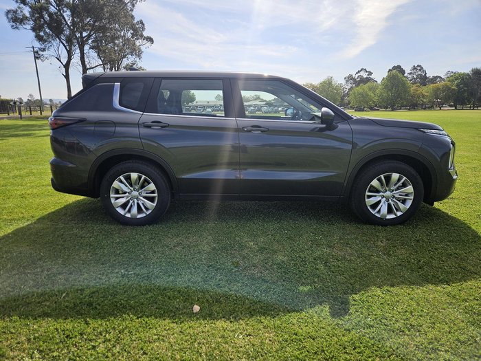 2025 Mitsubishi Outlander ES ZM MY24 Graphite Grey
