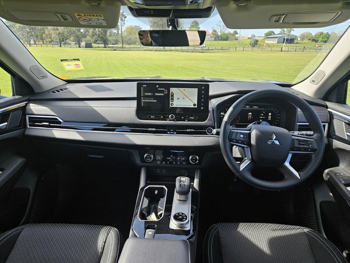 2025 Mitsubishi Outlander ES ZM MY24 Graphite Grey