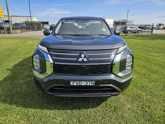2025 Mitsubishi Outlander ES ZM MY24 Graphite Grey