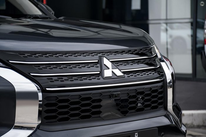 2025 Mitsubishi Outlander ES ZM MY24 Graphite Grey