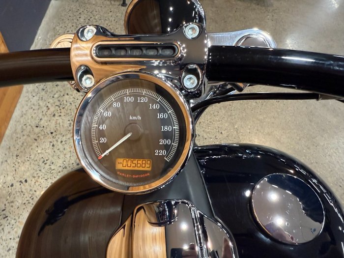 2013 Harley-davidson FXSB SOFTAIL BREAKOUT Black