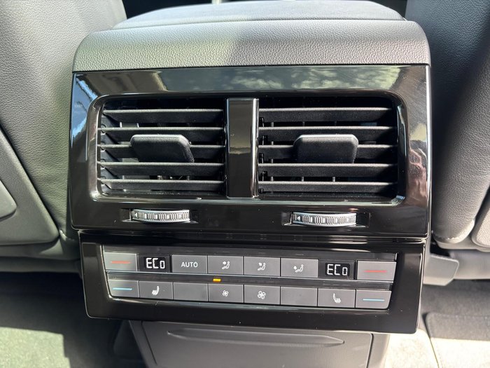 2025 Volkswagen Touareg 210TDI Elegance