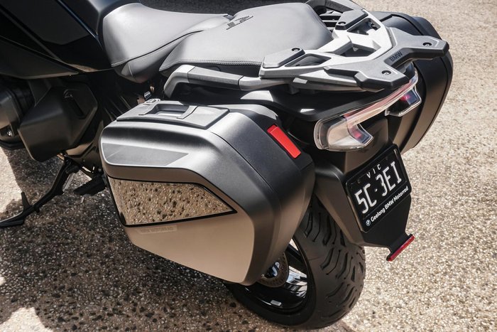 2025 BMW R 1300 RT Triple Black