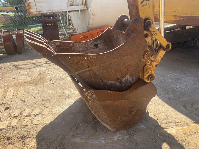 2001 Caterpillar 311B