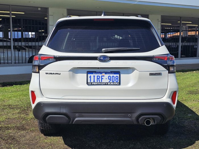 2025 Subaru Forester Hybrid Touring S6 MY26 AWD Crystal White