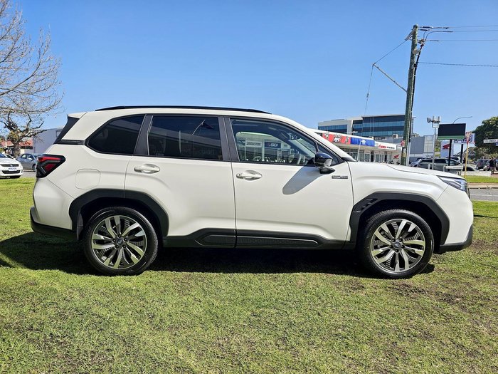 2025 Subaru Forester Hybrid Touring S6 MY26 AWD Crystal White