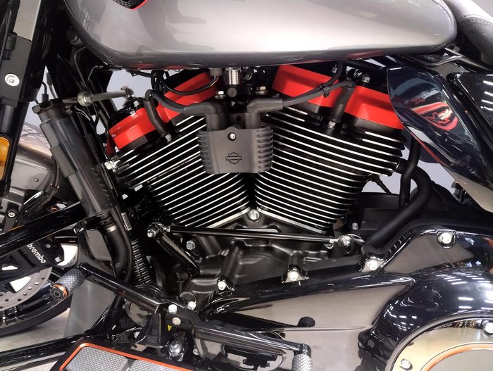 2025 Harley-Davidson CVO Street Glide 121 (FLHXSE) Touring