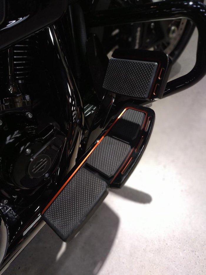 2025 Harley-Davidson CVO Street Glide 121 (FLHXSE) Touring